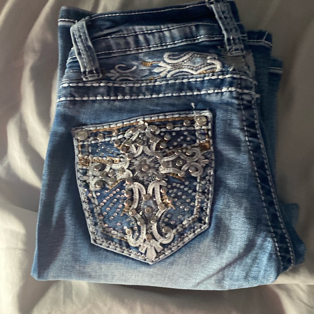 Bedazzle jeans t&y fashion